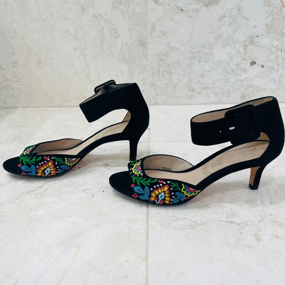 PELLE MODA {6M} Sandal Heels Embroidered FloralBlack Suede Open Toe Kitten Heel - Picture 4 of 10